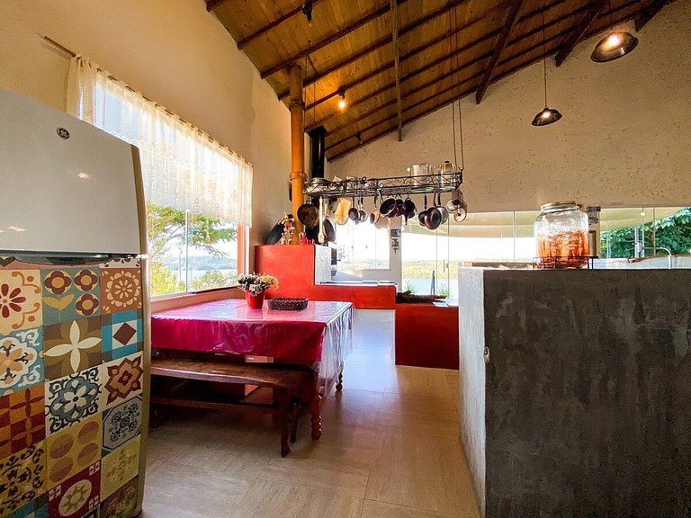 Vista de Cinema, 3 Suítes, Wifi, Cozinha Gourmet