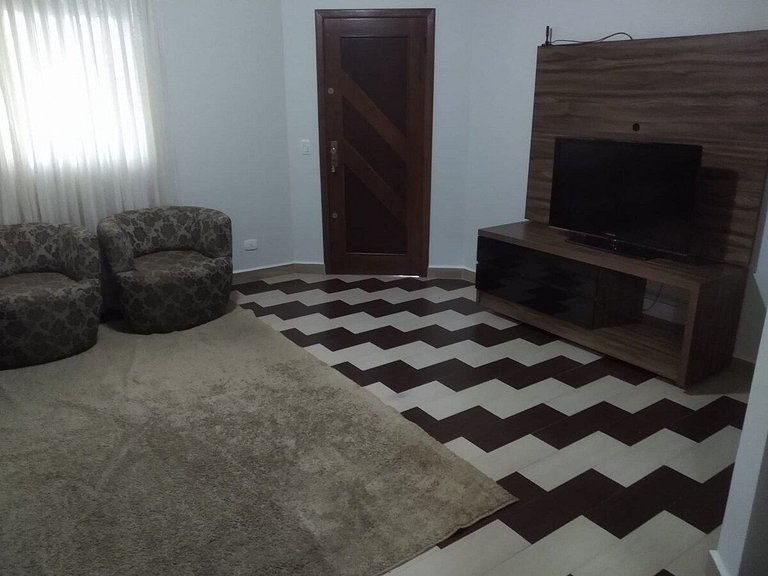Casa Ampla, com 3 Quartos, Toda Climatizada