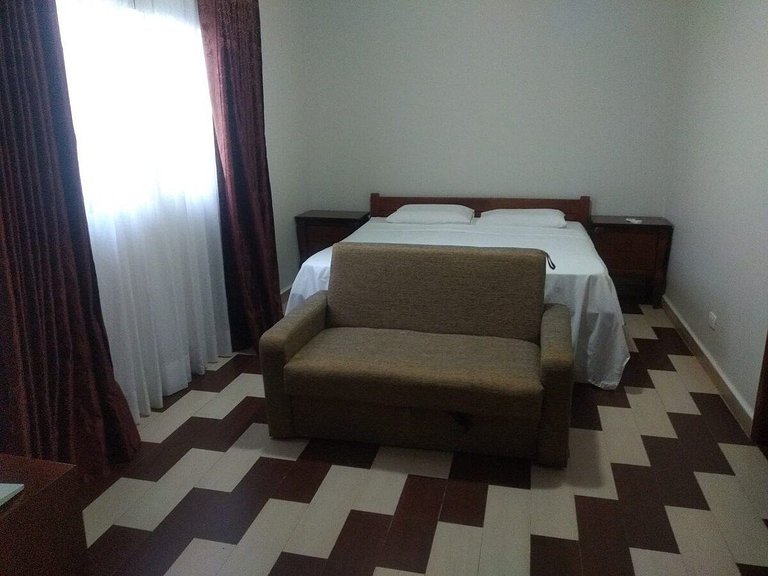 Casa Ampla, com 3 Quartos, Toda Climatizada