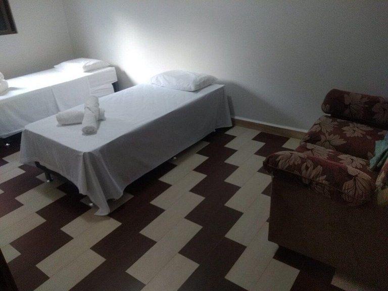 Casa Ampla, com 3 Quartos, Toda Climatizada