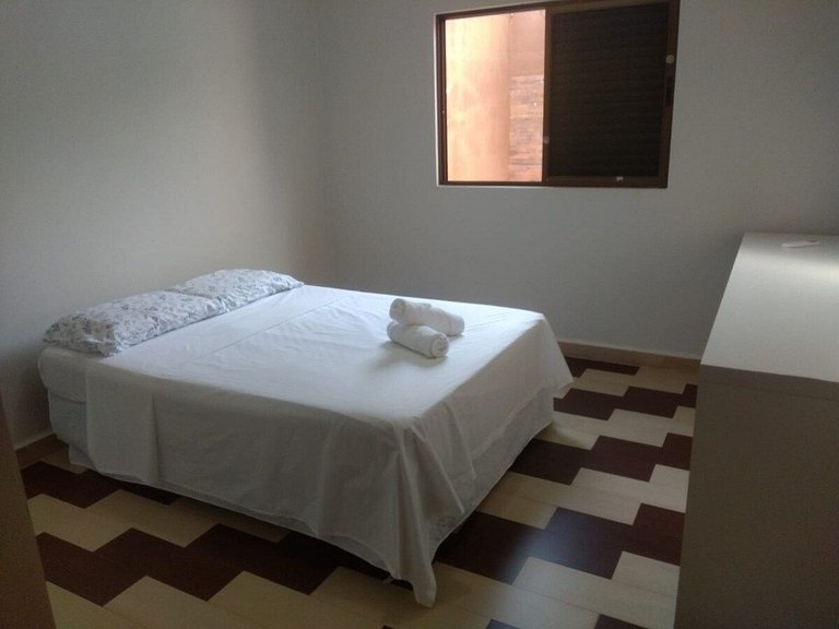 Casa Ampla, com 3 Quartos, Toda Climatizada