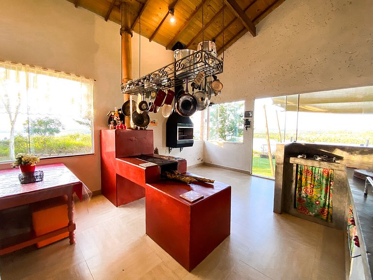 Vista de Cinema, 3 Suítes, Wifi, Cozinha Gourmet
